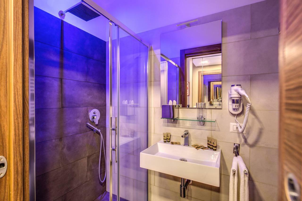 H501 Luxury Rooms Rome Buitenkant foto